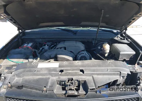 2009 Chevrolet Suburban 1500 Ltz z USA, uszkodzony, nr VIN 1GNFK36349R294901